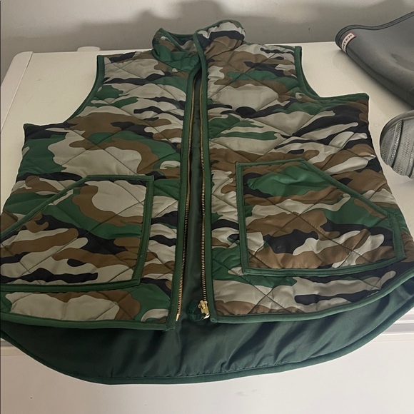 J. Crew Green Camo Vest - Picture 4 of 4